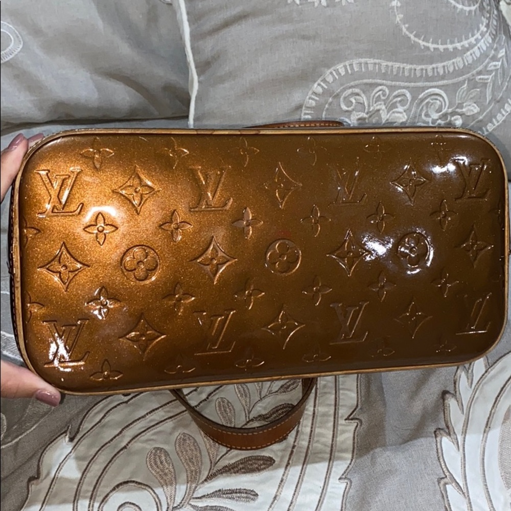 AUTHENTIC Louis Vuitton Purse - Picture 4 of 7